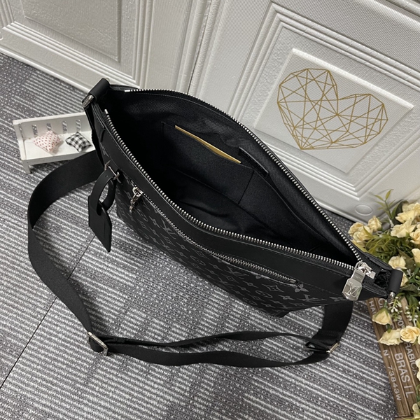 ルイヴィトンバッグ着用イメージ